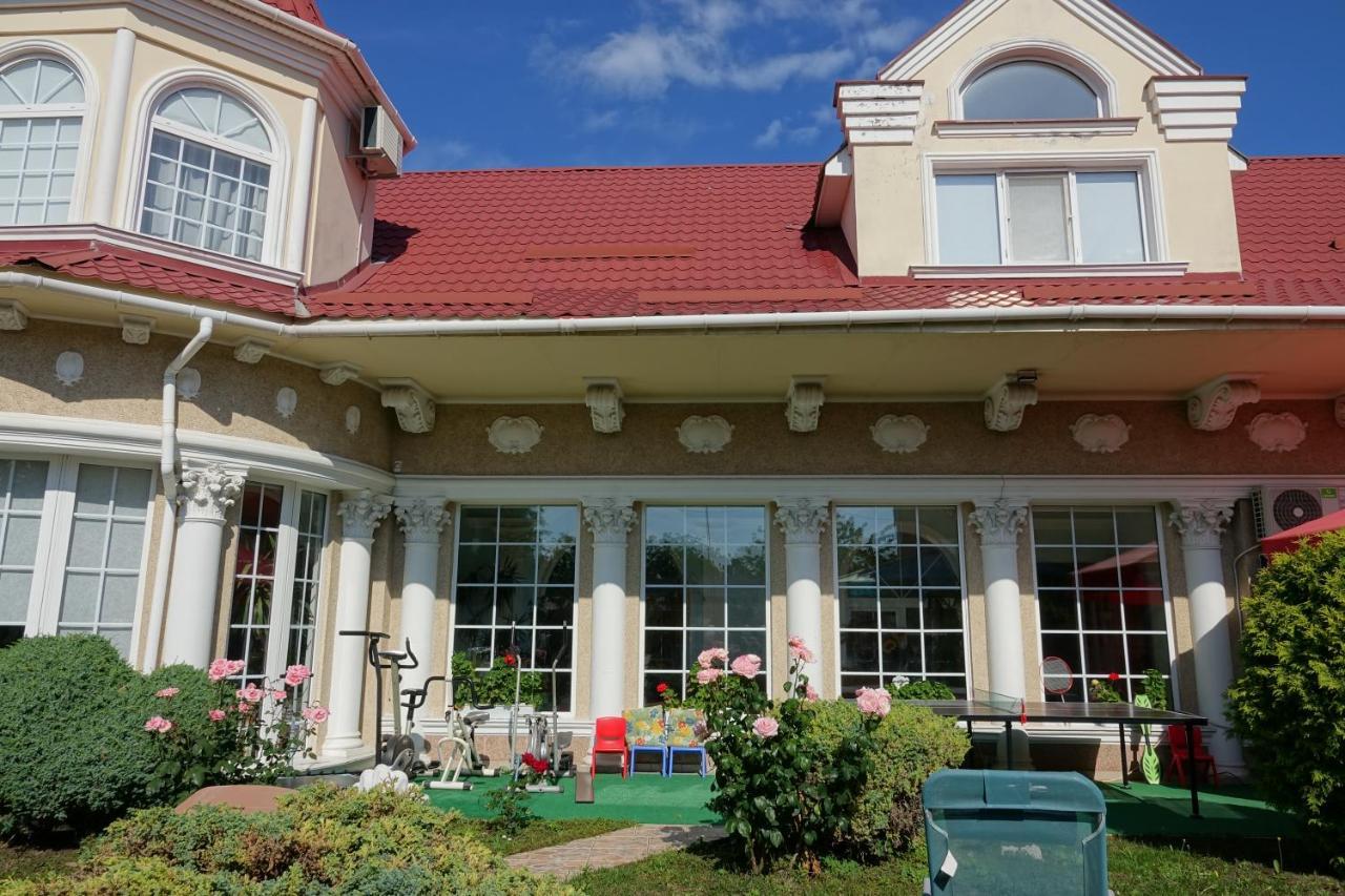 White House Apartments Odessa Buitenkant foto
