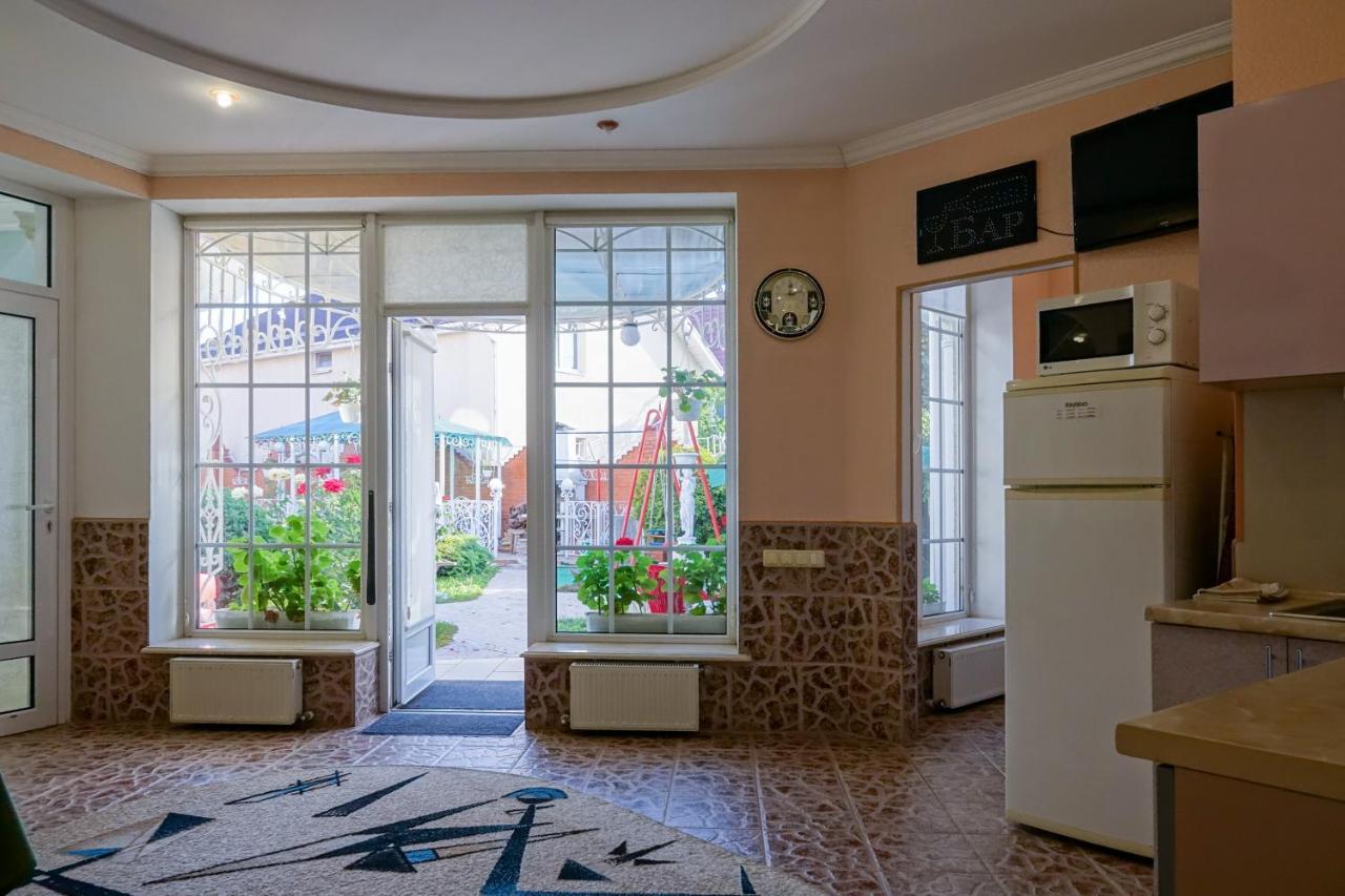 White House Apartments Odessa Buitenkant foto