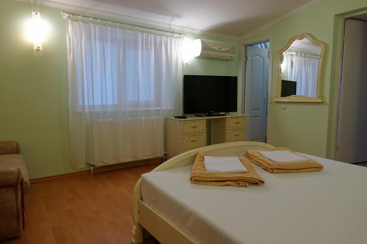 White House Apartments Odessa Buitenkant foto