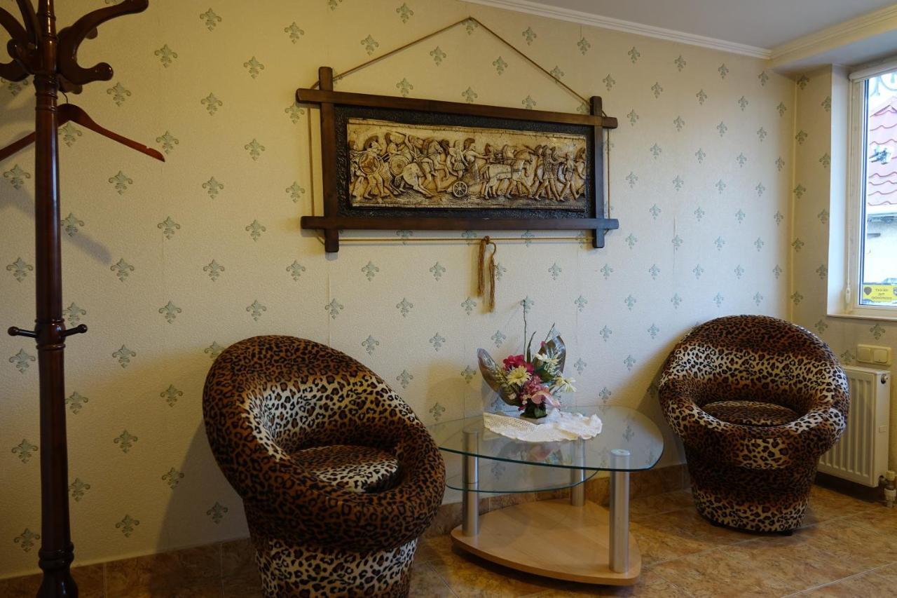 White House Apartments Odessa Buitenkant foto